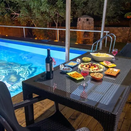 Relish Villalari Villa Fethiye